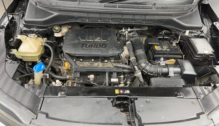 2023 KIA CARENS PRESTIGE PLUS 1.5 PETROL IMT 7 STR, Petrol, Manual, 48,381 km, Engine View