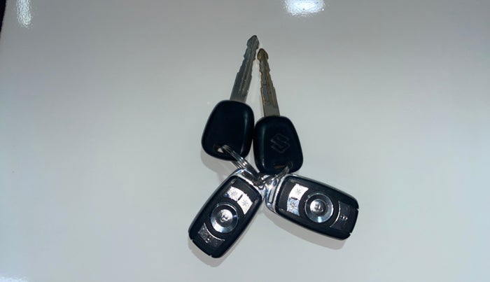 2013 Maruti Wagon R Stingray LXI, Petrol, Manual, 52,145 km, Key Close Up