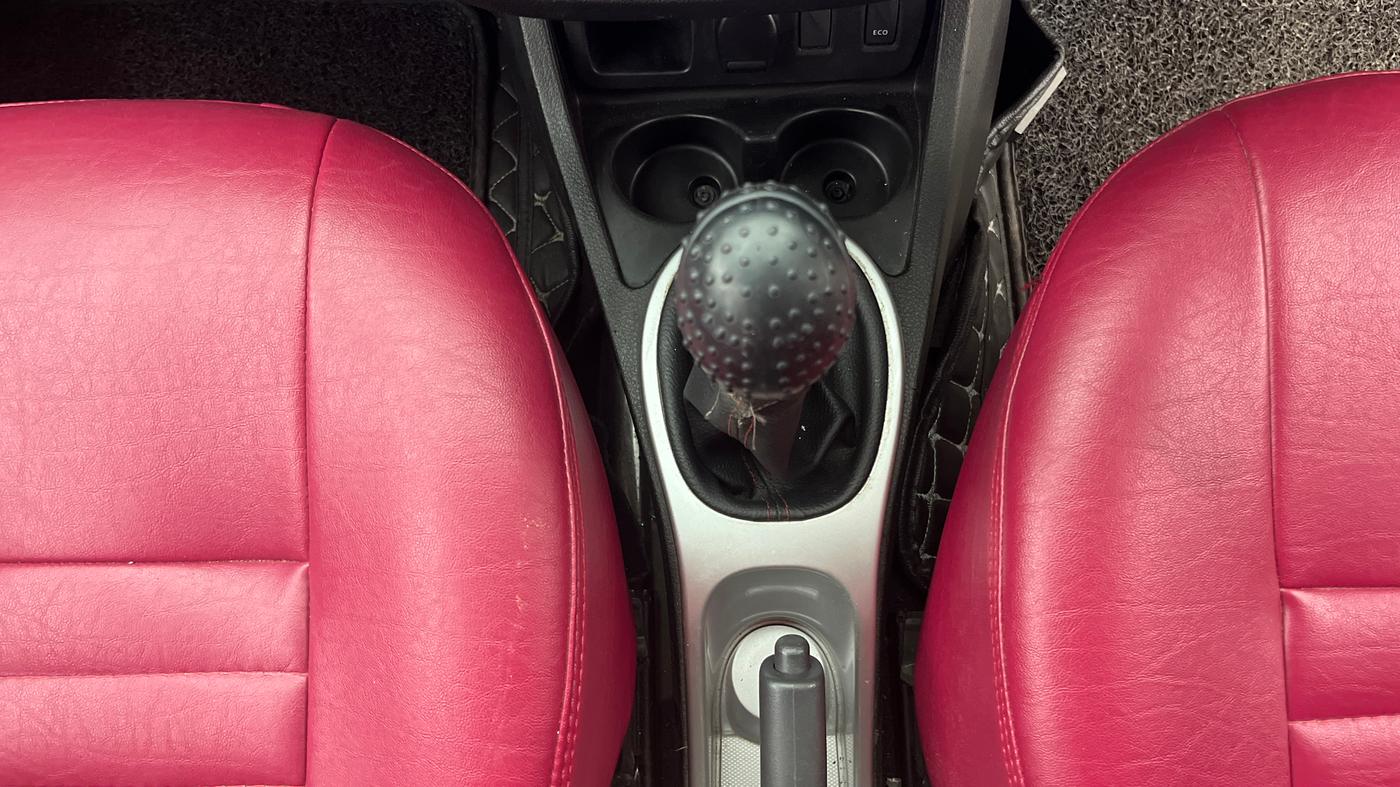 2017 Renault Duster 85 PS RXS MT DIESEL, Diesel, Manual, 81,511 km, Gear Lever