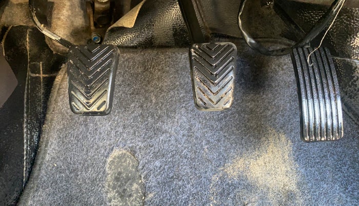 2017 Hyundai Eon ERA +, Petrol, Manual, 68,860 km, Pedals