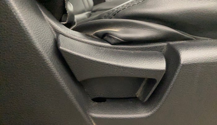 2024 Mahindra XUV 3XO MX3 Pro 1.5 Turbo Diesel, Diesel, Manual, 36,204 km, Driver Side Adjustment Panel