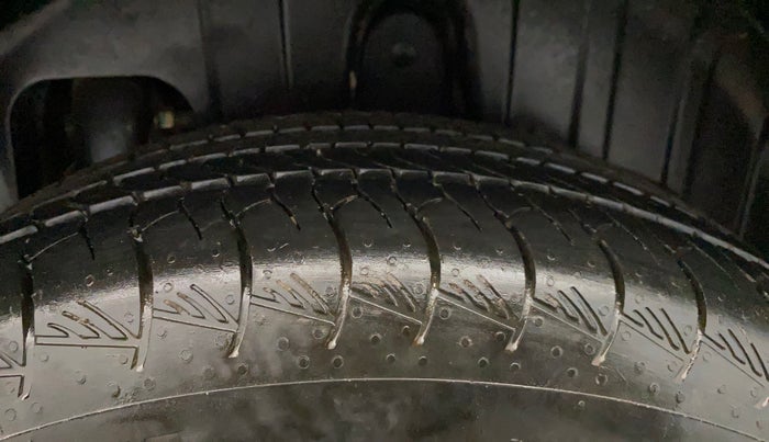 2024 Mahindra XUV 3XO MX3 Pro 1.5 Turbo Diesel, Diesel, Manual, 36,204 km, Left Rear Tyre Tread