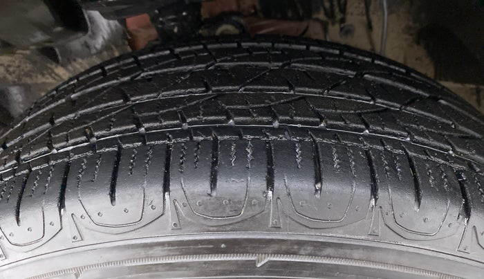 2019 Jeep Compass SPORT PLUS PETROL, Petrol, Manual, 33,868 km, Left Front Tyre Tread
