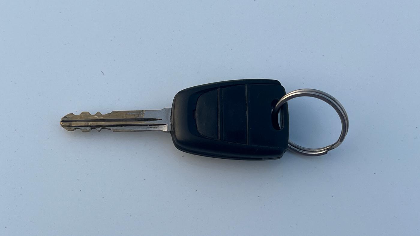 2019 Hyundai NEW SANTRO Sportz AMT SE, CNG, Automatic, 49,470 km, Key Close Up