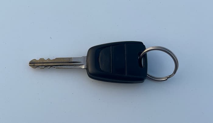2019 Hyundai NEW SANTRO Sportz AMT SE, CNG, Automatic, 49,470 km, Key Close Up