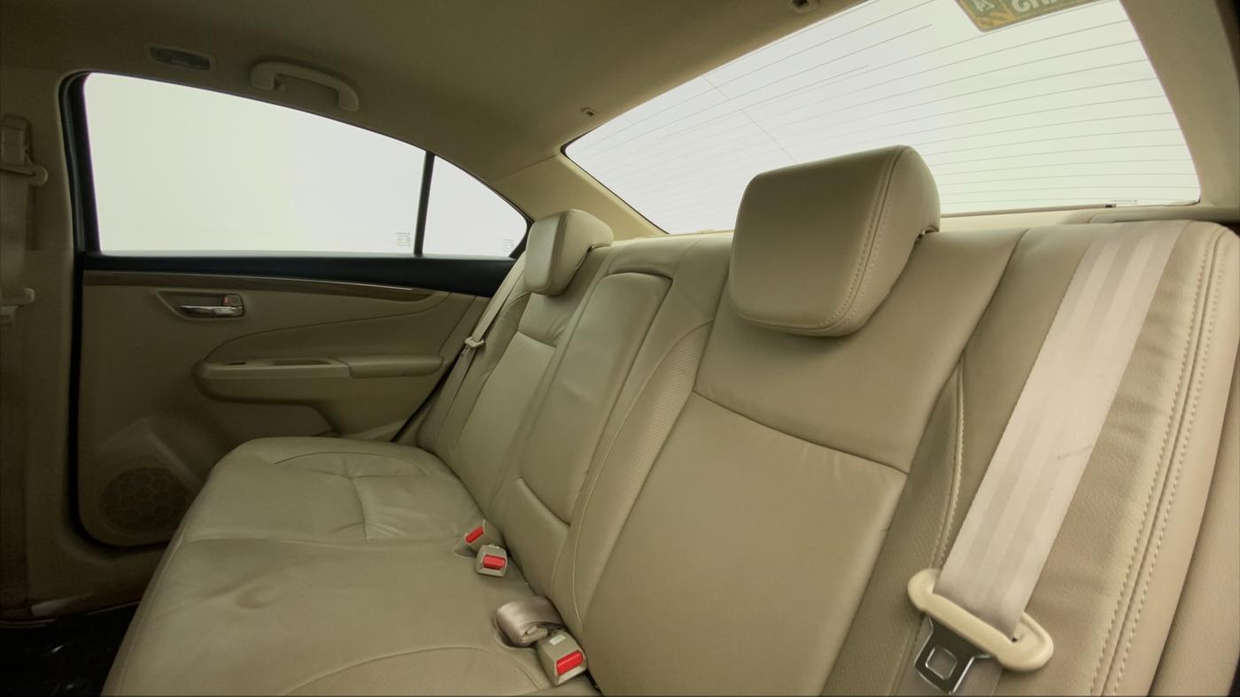 2018 Maruti Ciaz ALPHA 1.5 SHVS PETROL, Petrol, Manual, 66,803 km, Right Side Rear Door Cabin