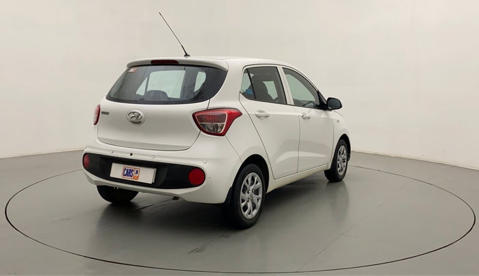 2018 Hyundai Grand i10 MAGNA 1.2 KAPPA VTVT, Petrol, Manual, 39,228 km, Right Back Diagonal