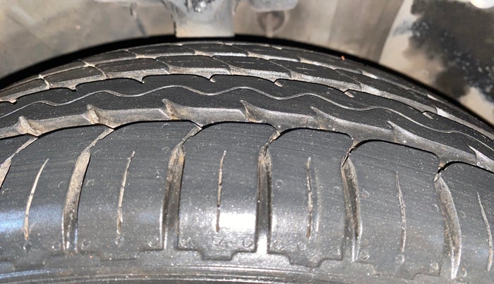 2019 Hyundai New Elantra 2.0 SX(O) AT PETROL, Petrol, Automatic, 54,199 km, Right Front Tyre Tread