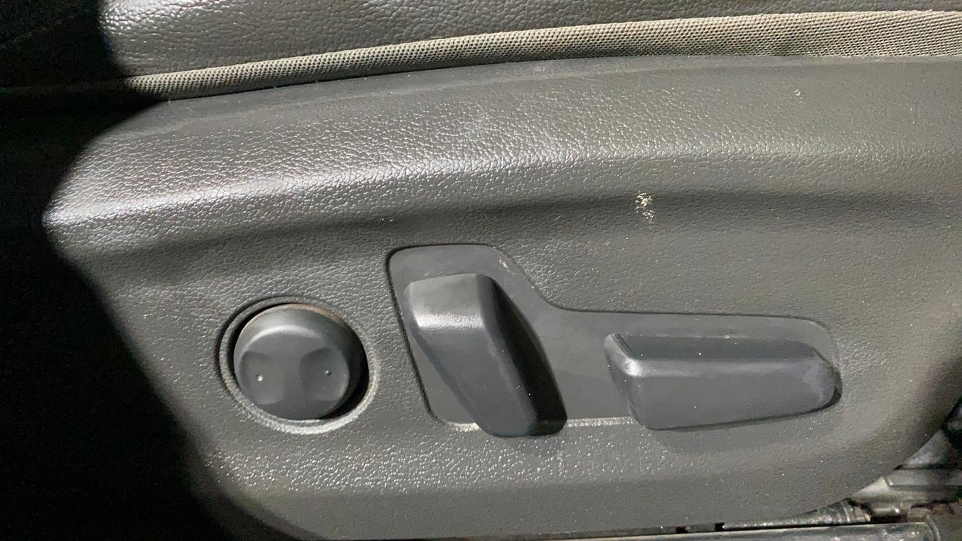 2019 Hyundai New Elantra 2.0 SX(O) AT PETROL, Petrol, Automatic, 54,199 km, Driver Side Adjustment Panel