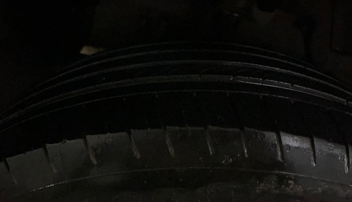 2024 Tata NEXON Pure S 1.2 iCNG, CNG, Manual, 27,432 km, Right Rear Tyre Tread