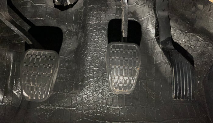 2024 Tata NEXON Pure S 1.2 iCNG, CNG, Manual, 27,432 km, Pedals