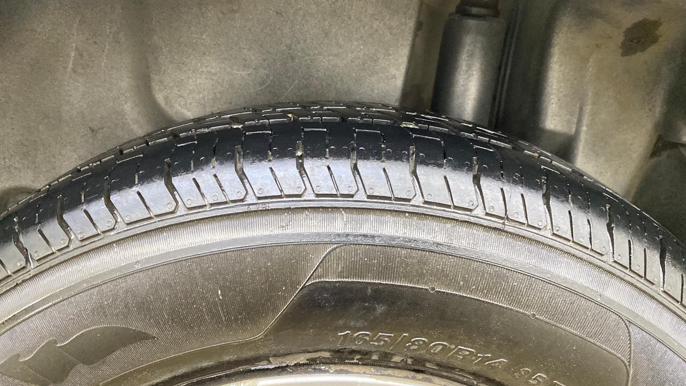 2012 Maruti Swift Dzire VXI, Petrol, Manual, 37,547 km, Left Rear Tyre Tread