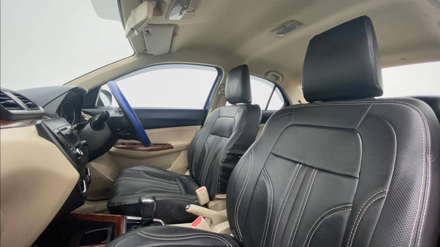 2017 Maruti Dzire VDI AMT, Diesel, Automatic, 49,260 km, Right Side Front Door Cabin