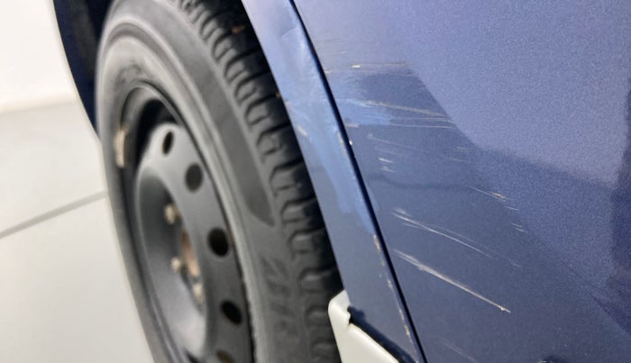 2017 Maruti Dzire VDI AMT, Diesel, Automatic, 49,260 km, Right rear door - Minor scratches