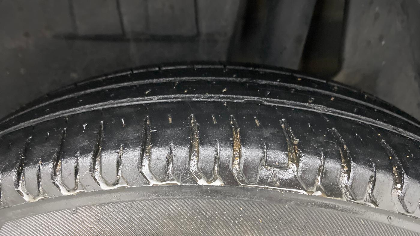 2017 Maruti Dzire VDI AMT, Diesel, Automatic, 49,260 km, Left Rear Tyre Tread