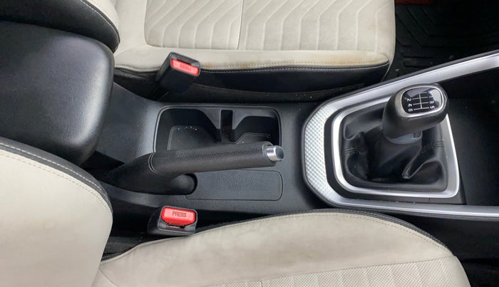 2020 KIA SONET HTX 1.5, Diesel, Manual, 98,623 km, Gear Lever