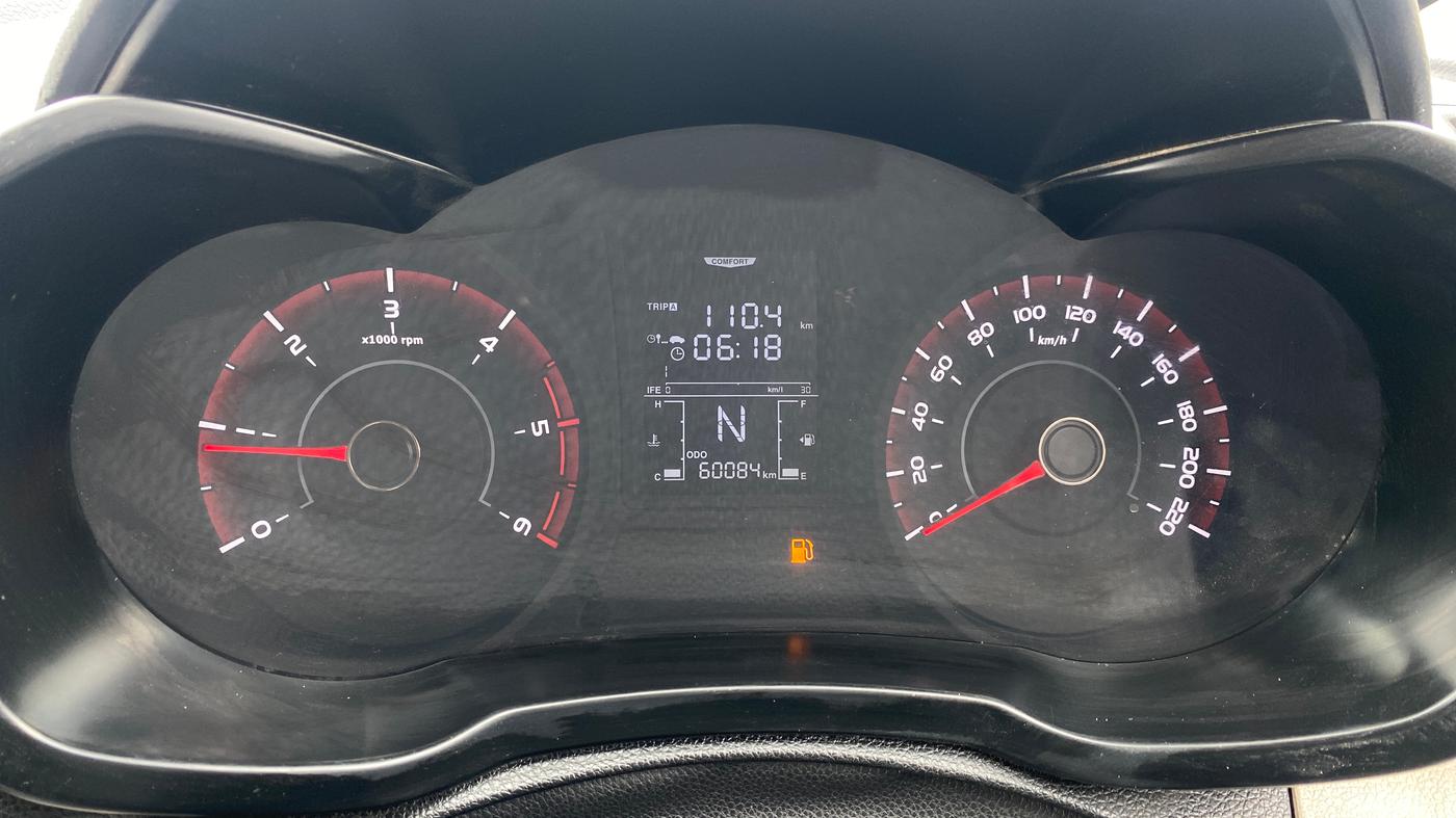 2020 Mahindra XUV300 W6 1.5 DIESEL, Diesel, Manual, 60,070 km, Odometer Image