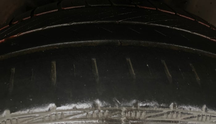 2013 Volkswagen Polo HIGHLINE1.2L, Petrol, Manual, 78,743 km, Left Rear Tyre Tread