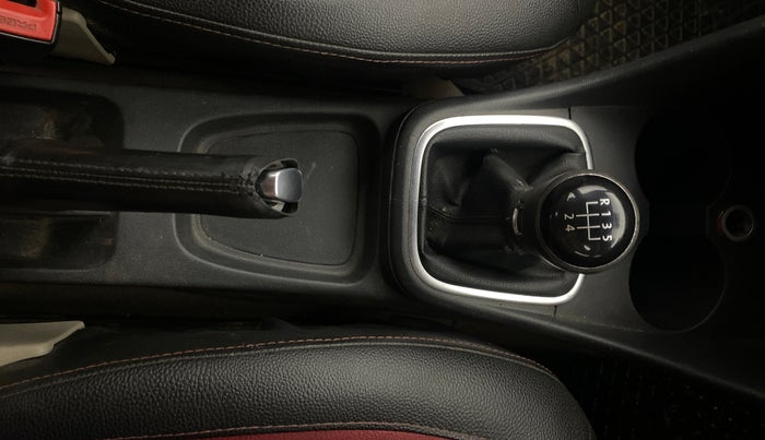 2013 Volkswagen Polo HIGHLINE1.2L, Petrol, Manual, 78,743 km, Gear Lever