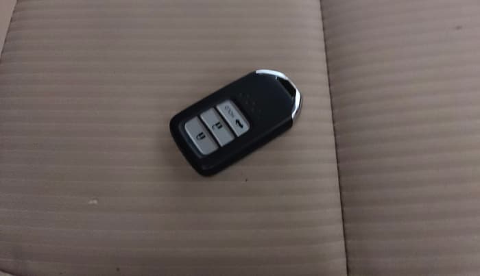 2020 Honda Amaze 1.2L I-VTEC VX, Petrol, Manual, 71,239 km, Key Close Up