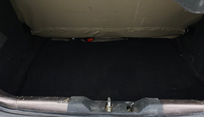2017 Tata Tiago XZA PETROL, Petrol, Automatic, 90,800 km, Boot Inside
