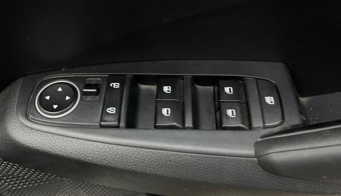2020 KIA SELTOS HTK 1.5 PETROL, Petrol, Manual, 15,813 km, Driver Side Door Panels Control