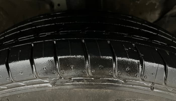 2020 KIA SELTOS HTK 1.5 PETROL, Petrol, Manual, 15,813 km, Right Front Tyre Tread