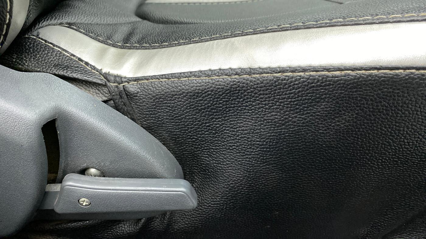 2018 Maruti Alto 800 LXI, Petrol, Manual, 37,614 km, Driver Side Adjustment Panel