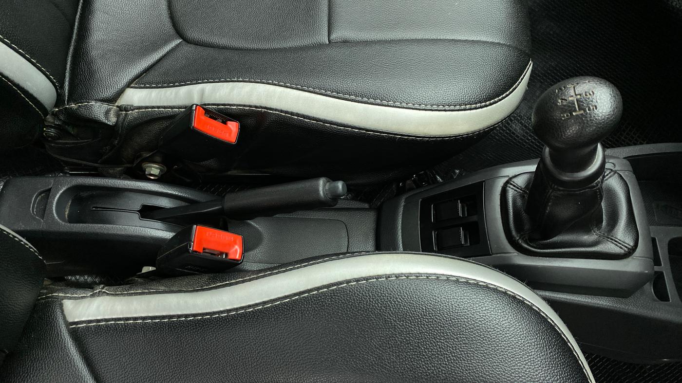 2018 Maruti Alto 800 LXI, Petrol, Manual, 37,614 km, Gear Lever