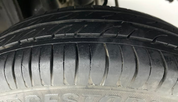 2018 Maruti Alto 800 LXI, Petrol, Manual, 37,614 km, Left Rear Tyre Tread