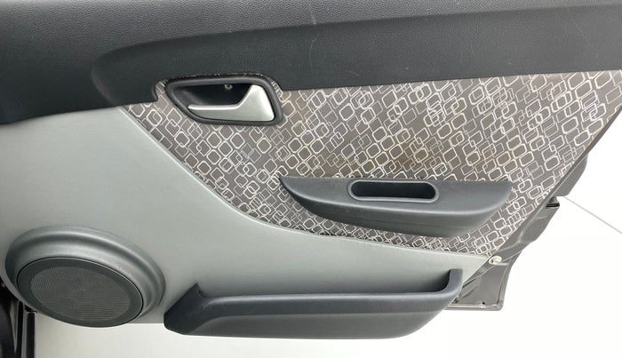 2018 Maruti Alto 800 LXI, Petrol, Manual, 37,614 km, Driver Side Door Panels Control