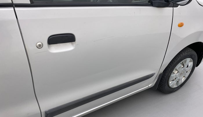 2014 Maruti Wagon R 1.0 LXI, CNG, Manual, 1,04,771 km, Driver-side door - Slightly dented