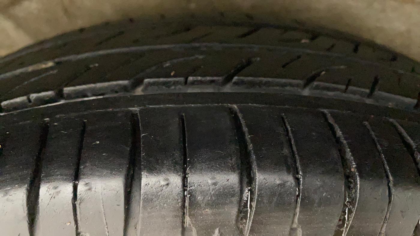 2013 Maruti Wagon R 1.0 VXI, Petrol, Manual, 47,541 km, Right Rear Tyre Tread
