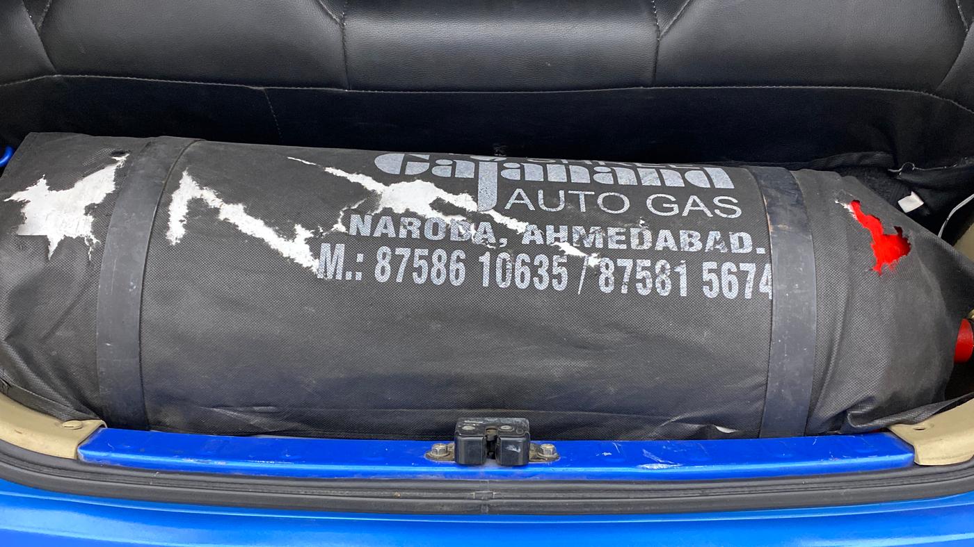 2012 Honda Brio S MT, CNG, Manual, Boot Inside