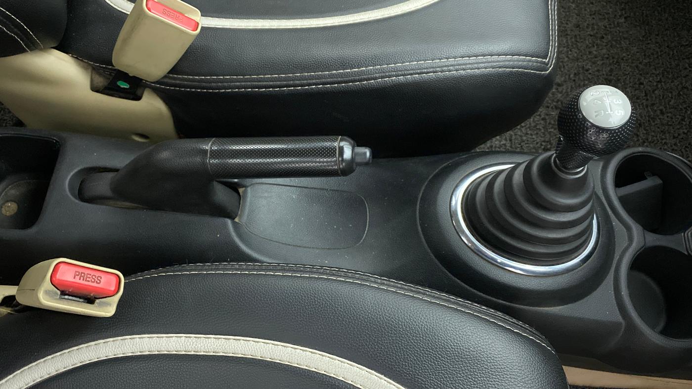 2012 Honda Brio S MT, CNG, Manual, Gear Lever