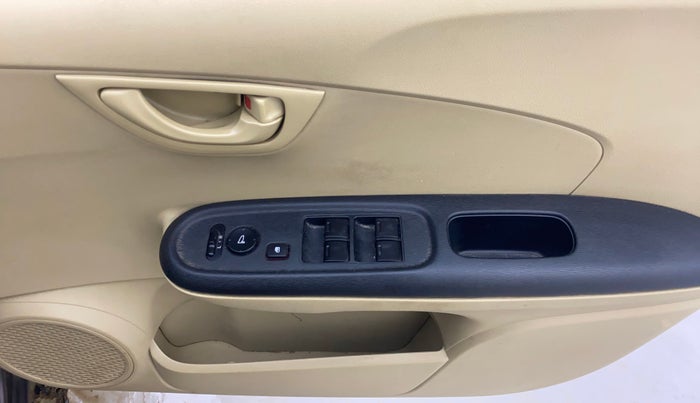 2014 Honda Amaze 1.5L I-DTEC S, Diesel, Manual, 75,993 km, Driver Side Door Panels Control