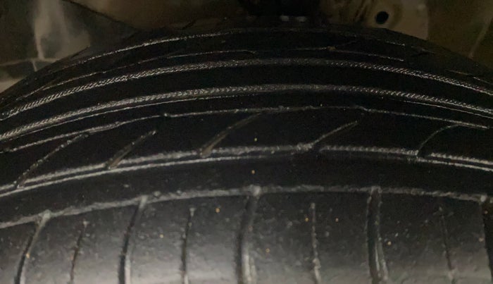 2014 Honda Amaze 1.5L I-DTEC S, Diesel, Manual, 75,993 km, Left Front Tyre Tread