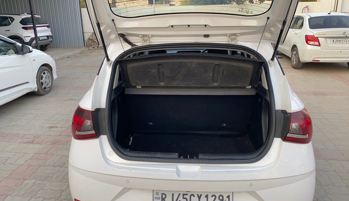 2023 Hyundai NEW I20 SPORTZ 1.2 MT, Petrol, Manual, 48,674 km, Boot Inside