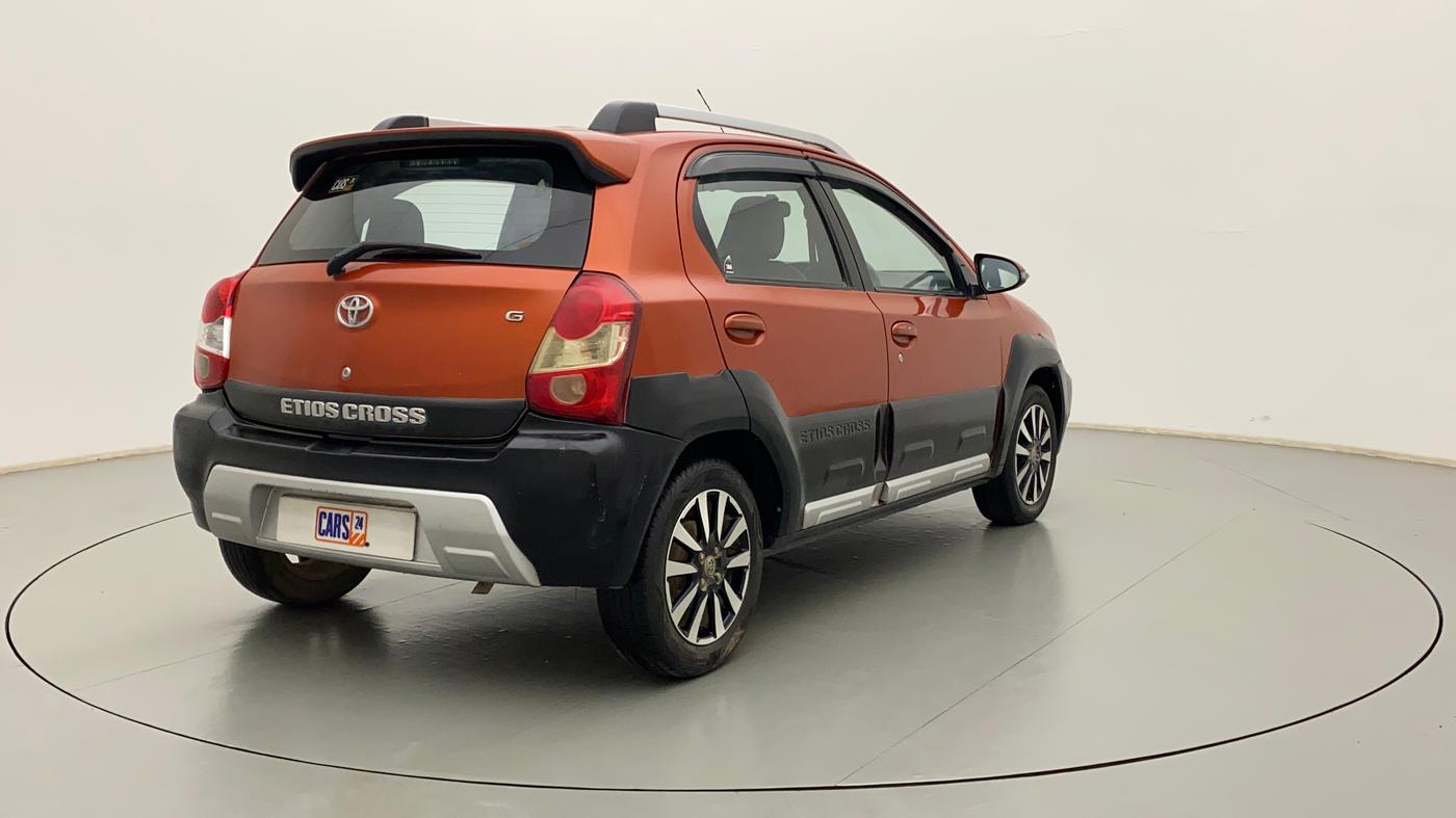2015 Toyota Etios CROSS 1.5 V, Petrol, Manual, 64,229 km, Right Back Diagonal