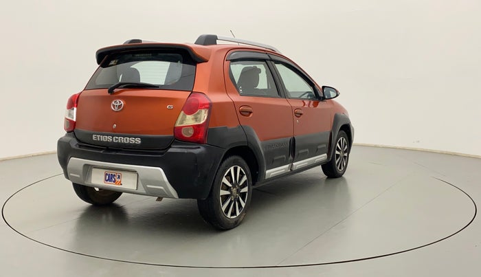 2015 Toyota Etios CROSS 1.5 V, Petrol, Manual, 64,229 km, Right Back Diagonal
