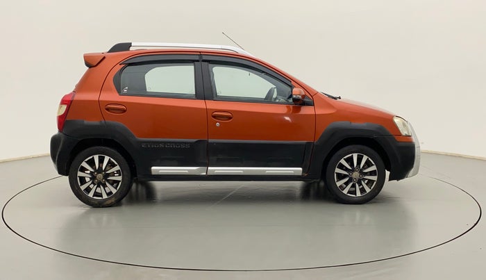 2015 Toyota Etios CROSS 1.5 V, Petrol, Manual, 64,229 km, Right Side View