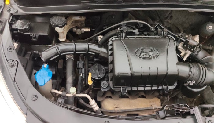 2014 Hyundai i10 MAGNA 1.1, Petrol, Manual, 79,970 km, Engine View - Right