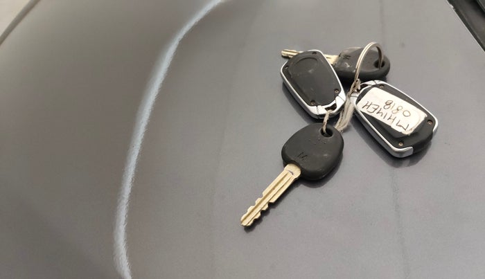 2014 Hyundai i10 MAGNA 1.1, Petrol, Manual, 79,970 km, Key Close Up