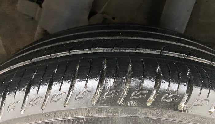 2020 Hyundai VENUE SX 1.0 (O) TURBO IMT, Petrol, Manual, 37,132 km, Left Rear Tyre Tread