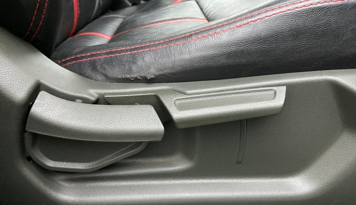 2020 Hyundai VENUE SX 1.0 (O) TURBO IMT, Petrol, Manual, 37,132 km, Driver Side Adjustment Panel