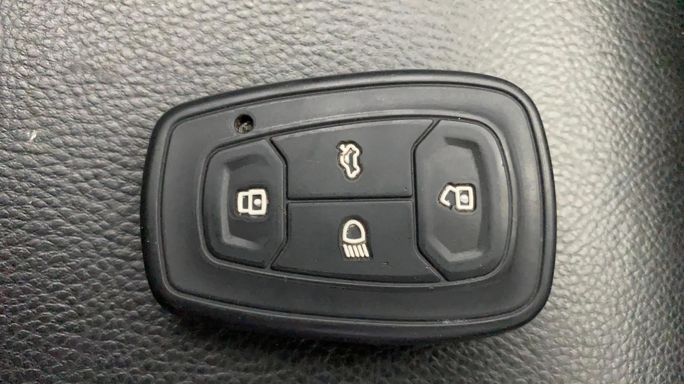 2020 Tata TIGOR XZ PLUS PETROL, Petrol, Manual, 28,567 km, Key Close Up