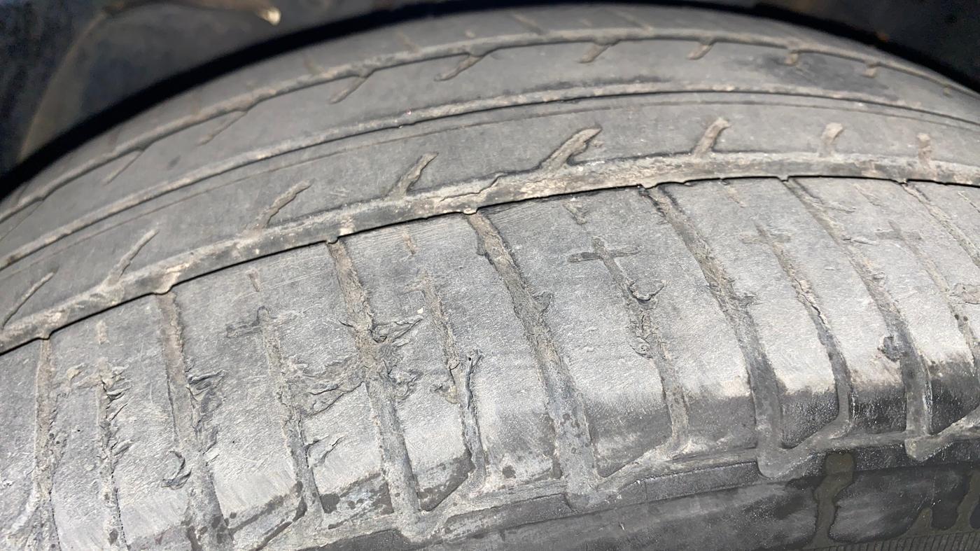 2020 Tata TIGOR XZ PLUS PETROL, Petrol, Manual, 28,567 km, Left Front Tyre Tread