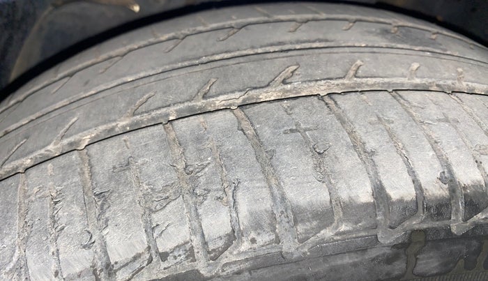 2020 Tata TIGOR XZ PLUS PETROL, Petrol, Manual, 28,567 km, Left Front Tyre Tread