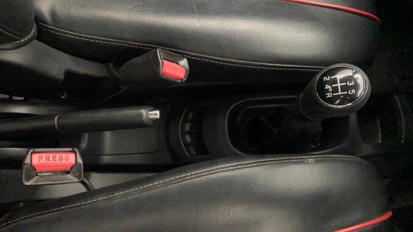 2013 Maruti Wagon R Stingray VXI, Petrol, Manual, 52,086 km, Gear Lever