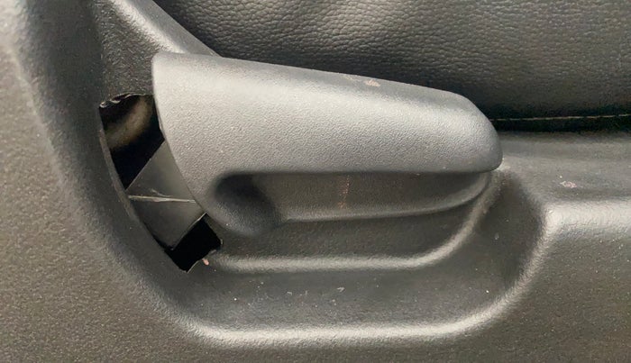 2013 Maruti Wagon R Stingray VXI, Petrol, Manual, 52,037 km, Driver Side Adjustment Panel